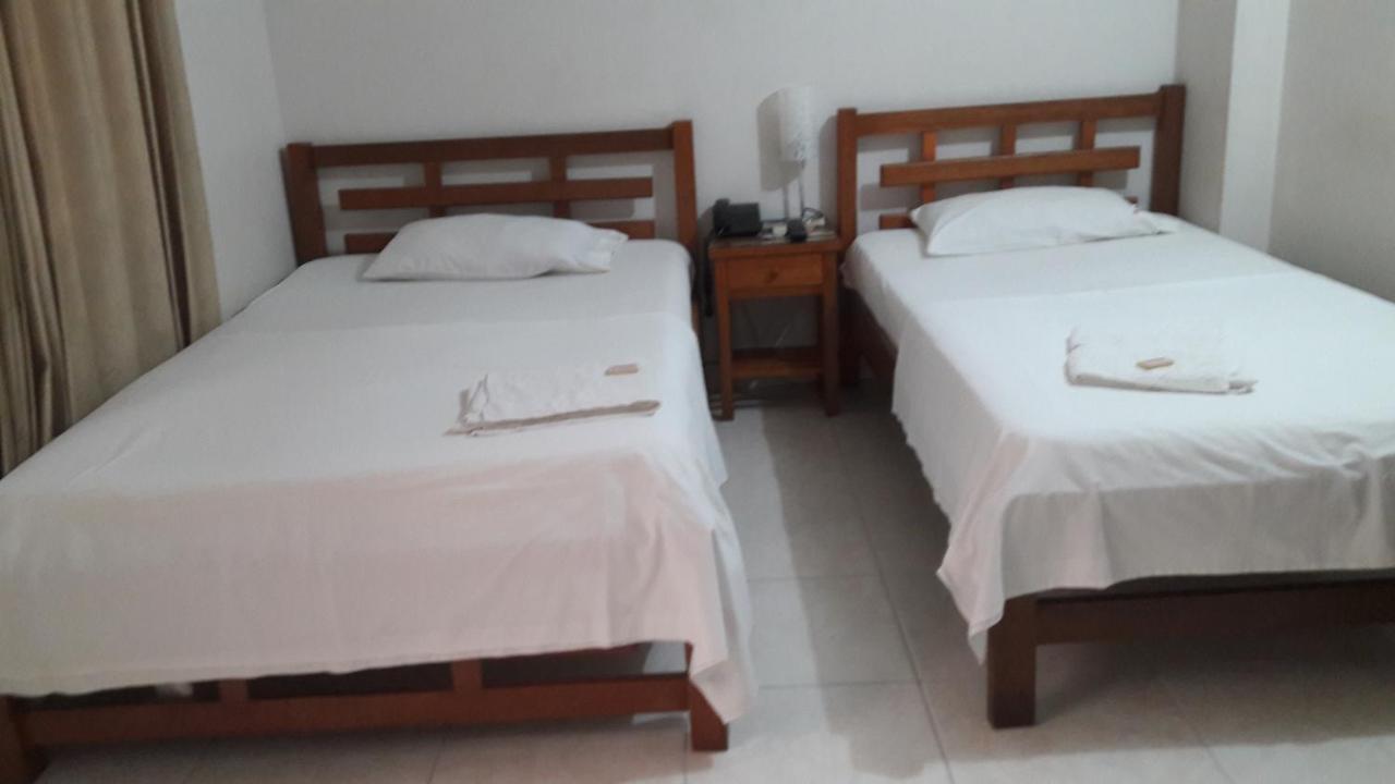 Hotel Comercial Neiva Neiva  Zewnętrze zdjęcie